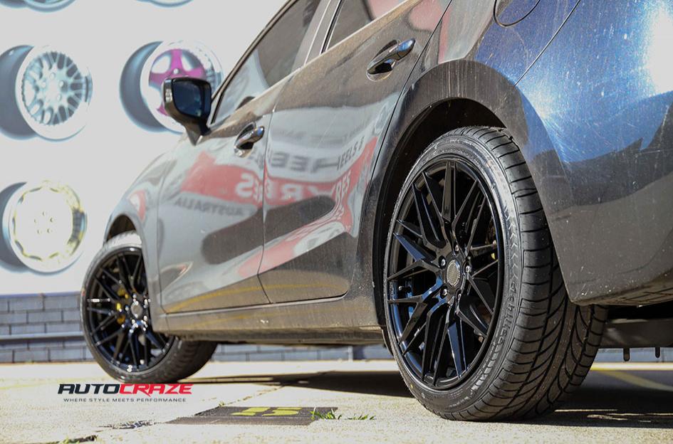 MAZDA-3-HOCKENHEIM-GLOSS-BLACK